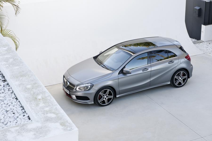  Mercedes-Benz A250 2012 года  (фото 11 из 37)